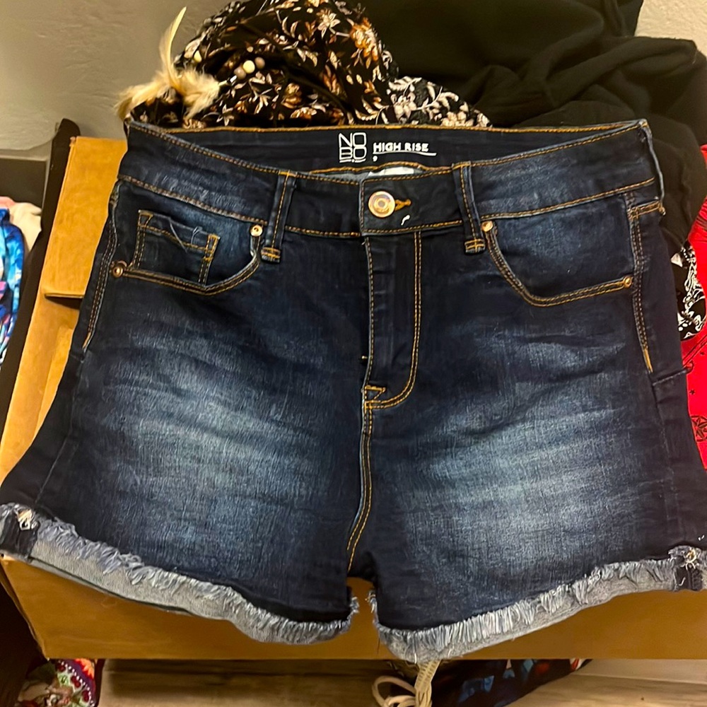 Warn once Jean HIGH RIZE shorts💘